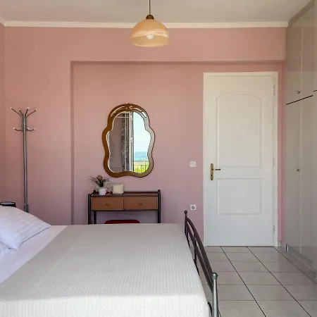 Fotis Apartment *
